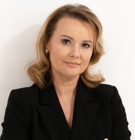 Dr. Katarzyna  Wolosik